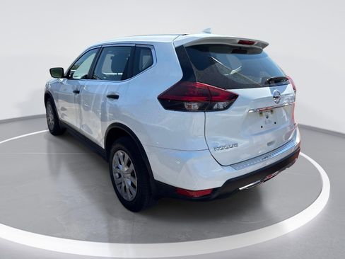 Used 2019 Nissan Rogue S image 5