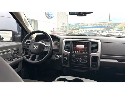Used 2017 RAM 1500 Big Horn AWD/4WD image 12