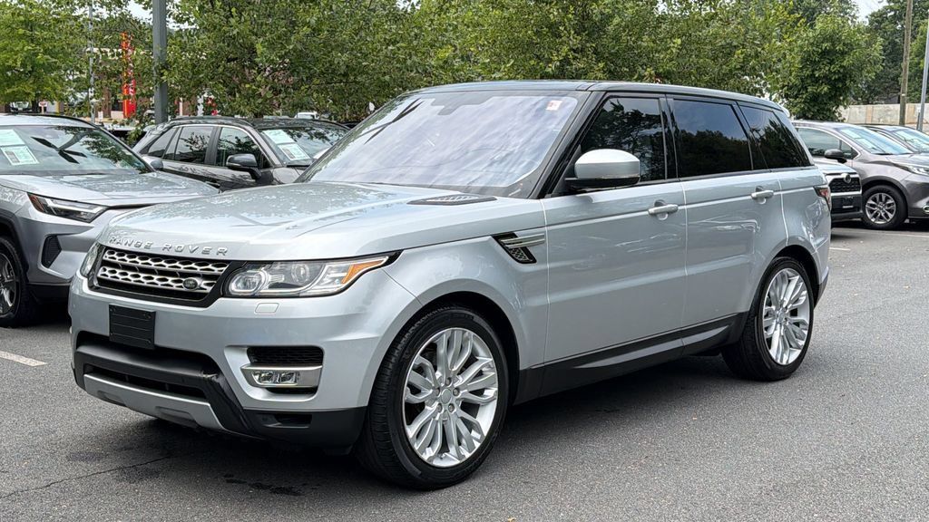 Used 2016 Land Rover Range Rover Sport HSE AWD/4WD image 2