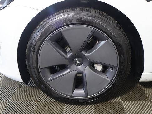 Used 2022 Tesla Model 3 Standard Range image 22
