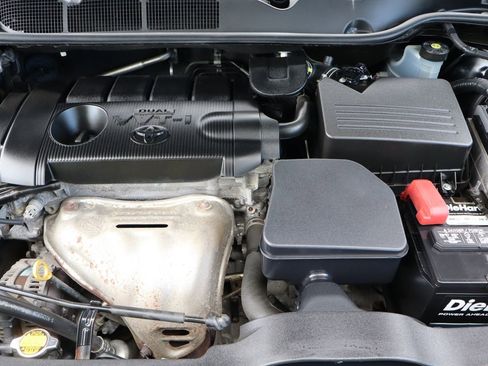 Used 2015 Toyota Venza LE image 39