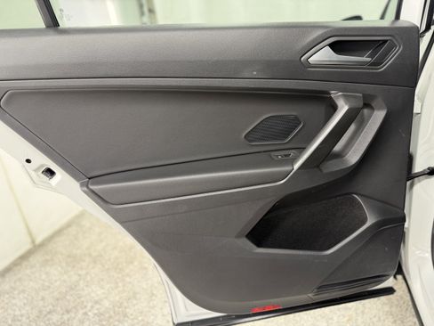 Used 2021 Volkswagen Tiguan S image 24