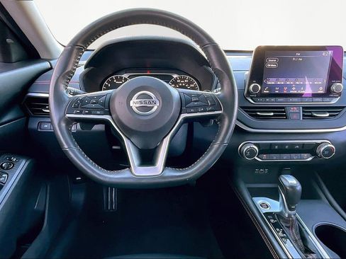Used 2022 Nissan Altima 2.5 SR image 10