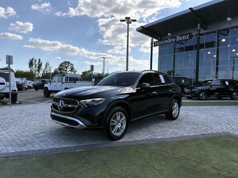 Certified 2026 Mercedes-Benz GLC 300 4MATIC image 2