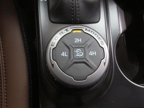 New 2024 Ford Bronco Outer Banks AWD/4WD image 34