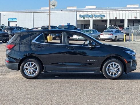 Used 2022 Chevrolet Equinox LT image 4