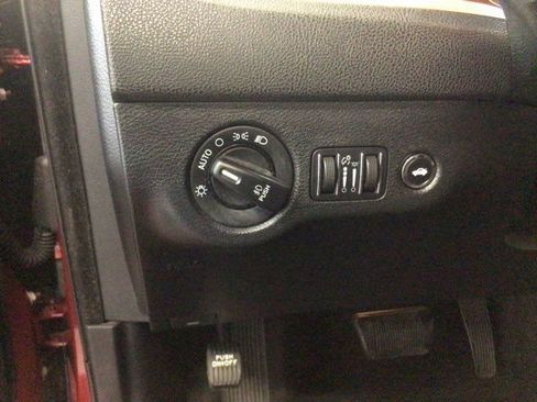 Used 2014 Chrysler 300 AWD w/ Driver Convenience Group image 13