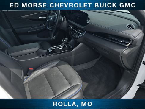 Certified 2025 Buick Envista Sport Touring FWD image 18