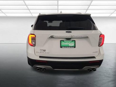 Used 2023 Ford Explorer Platinum w/ Premium Technology Package image 9