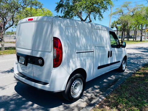 Used 2022 RAM ProMaster City Tradesman FWD image 4