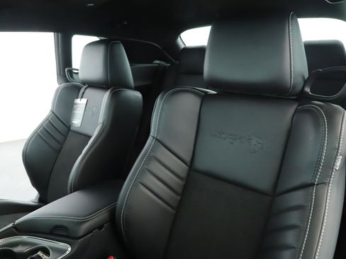 Used 2023 Dodge Challenger SRT Hellcat image 4