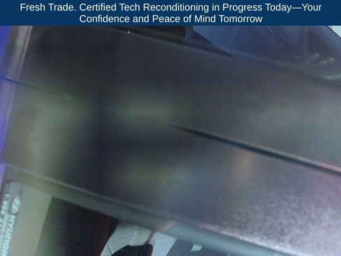 Used 2025 Hyundai Elantra Sport image 2