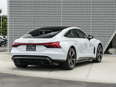 Used 2022 Audi e-tron GT Prestige w/ Prestige Package image 3