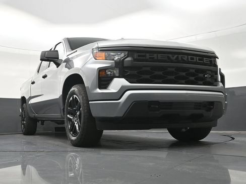 Used 2025 Chevrolet Silverado 1500 Custom w/ Turbomax Blackout Package RWD image 24