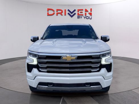 Used 2024 Chevrolet Silverado 1500 High Country w/ Technology Package image 10