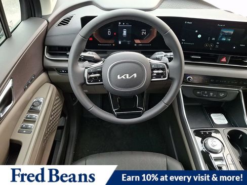 New 2026 Kia Carnival EX FWD image 9