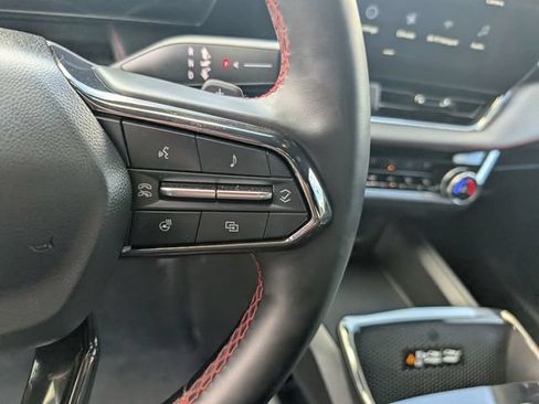 Used 2025 Chevrolet Equinox RS w/ Safety and Technology Package AWD/4WD image 18