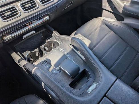 Used 2024 Mercedes-Benz GLE 350 4MATIC image 11