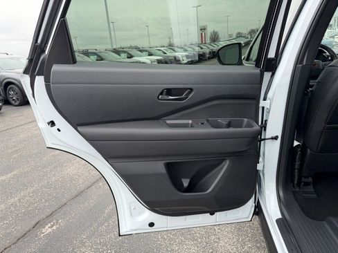 New 2026 Nissan Pathfinder Rock Creek image 16