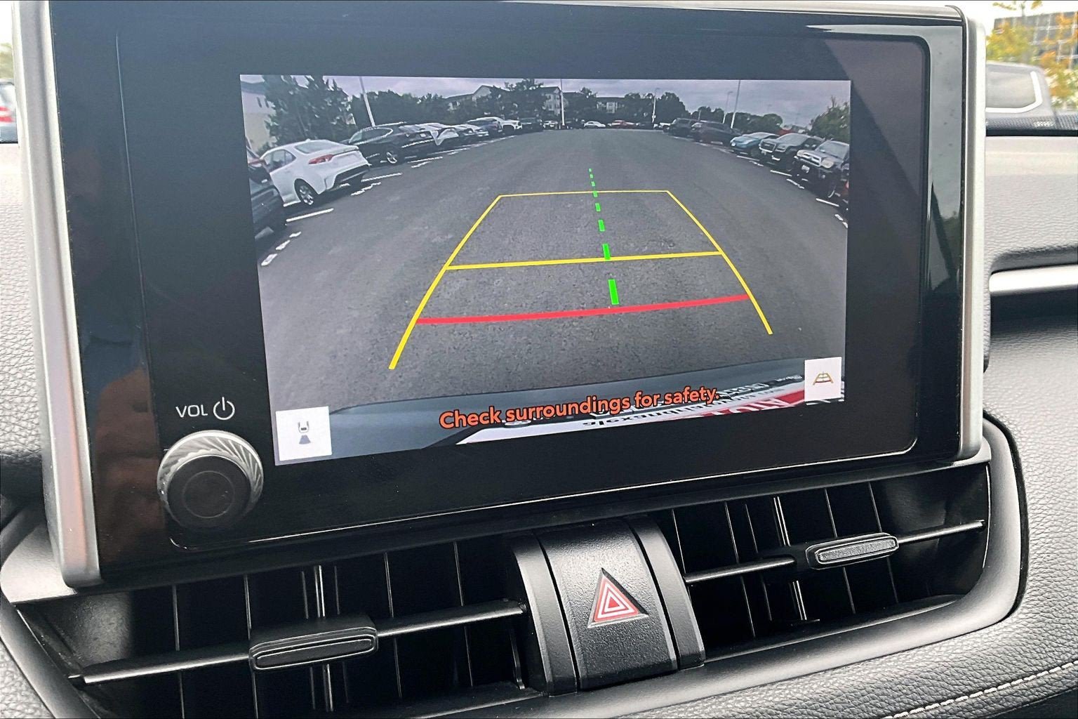 Used 2024 Toyota RAV4 XLE FWD image 20