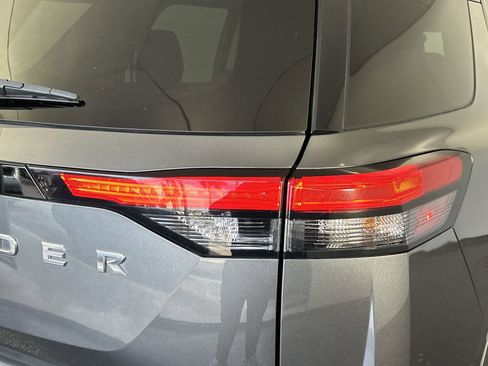 Certified 2022 Nissan Pathfinder S image 29