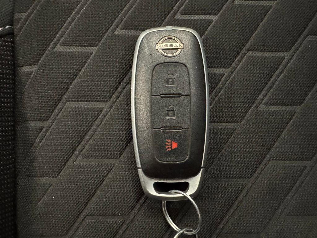 Used 2021 Nissan Kicks S FWD image 17