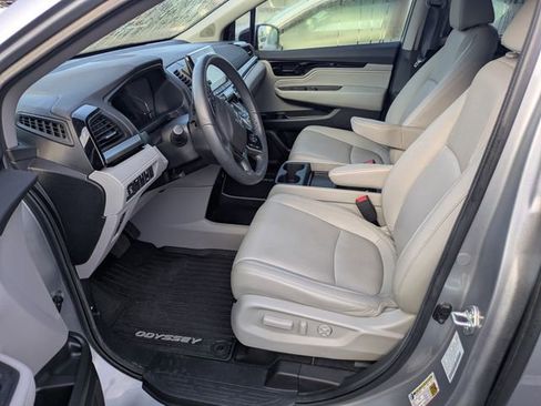 Used 2024 Honda Odyssey Touring image 6