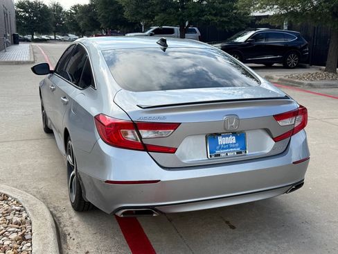Used 2022 Honda Accord Sport image 3