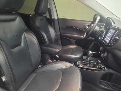 Used 2018 Jeep Compass Limited w/ Navigation Group AWD/4WD image 21
