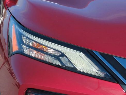 Used 2023 Nissan Rogue SV image 10