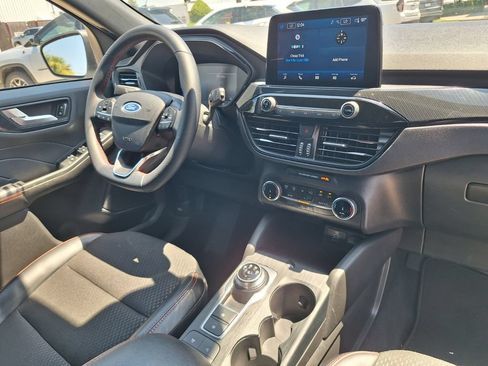 Used 2025 Ford Escape ST-Line FWD image 26