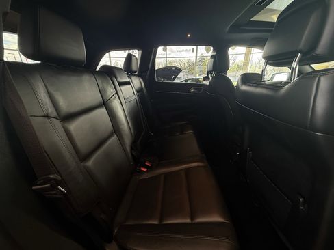 Used 2020 Jeep Grand Cherokee Limited image 25
