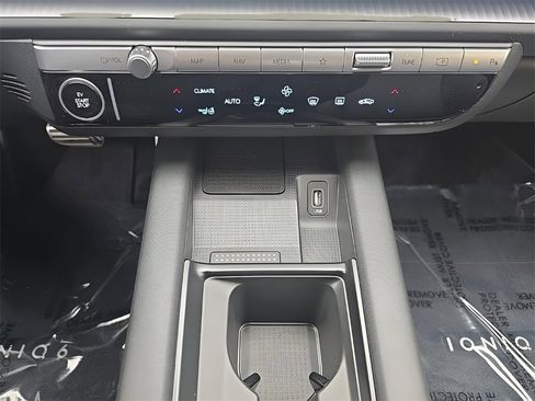 New 2025 Hyundai Ioniq 6 Limited image 26