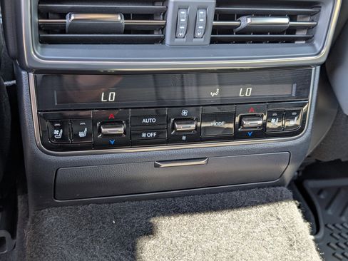 Certified 2025 Lexus LX 700h Overtrail AWD/4WD image 17