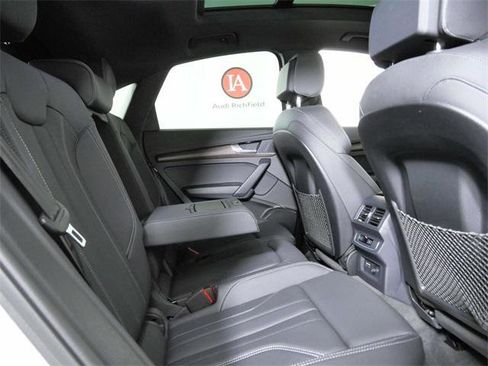 Used 2024 Audi Q5 2.0T Premium image 13