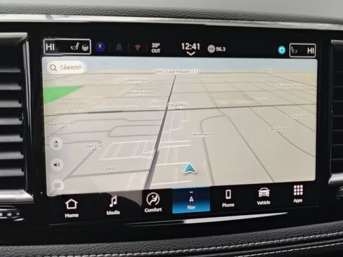 New 2026 Chrysler Pacifica Select AWD/4WD image 18