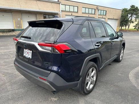 Used 2021 Toyota RAV4 Limited AWD/4WD image 5