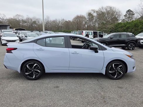 New 2025 Nissan Versa SR image 11