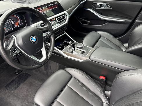 Used 2022 BMW 330i Sedan w/ Driving Assistance Package image 10