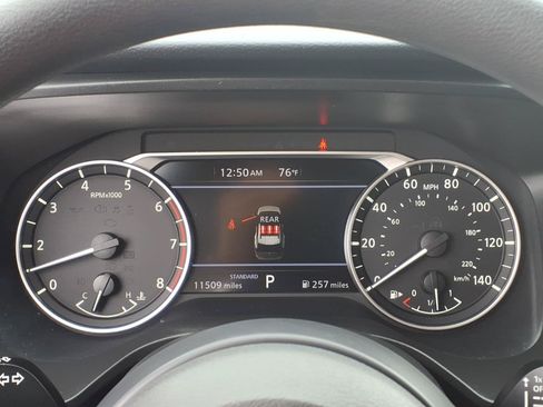 Used 2024 Nissan Rogue SV FWD image 14