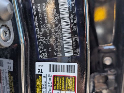 Used 2021 Toyota Highlander Limited image 12