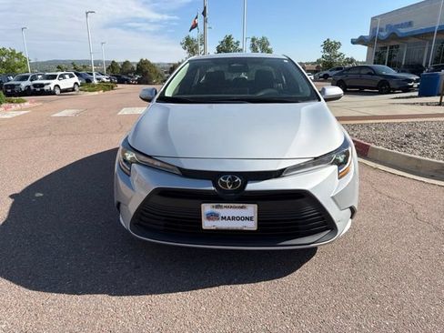 Used 2024 Toyota Corolla LE FWD image 2