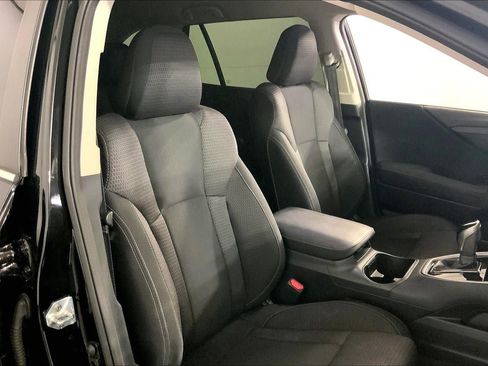 Used 2024 Subaru Outback Premium image 7