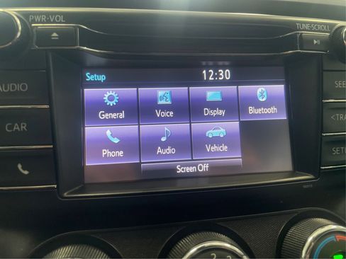 Used 2018 Toyota RAV4 LE w/ All Weather Liner Package FWD image 27