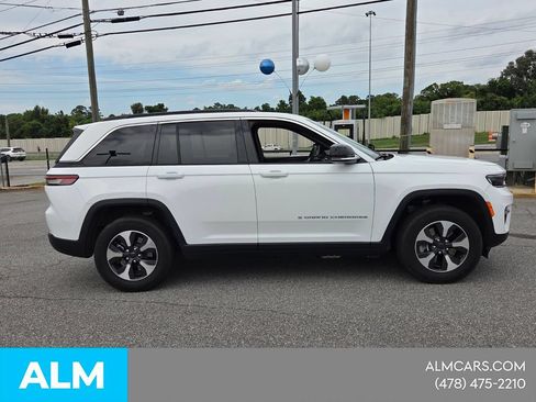 Used 2024 Jeep Grand Cherokee Limited 4xe AWD/4WD image 12
