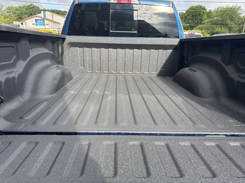 Used 2019 RAM 1500 Laramie AWD/4WD image 22