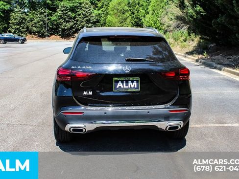 Used 2025 Mercedes-Benz GLA 250 image 10
