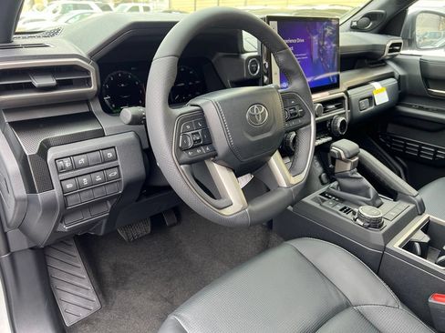 New 2026 Toyota 4Runner Limited AWD/4WD image 12
