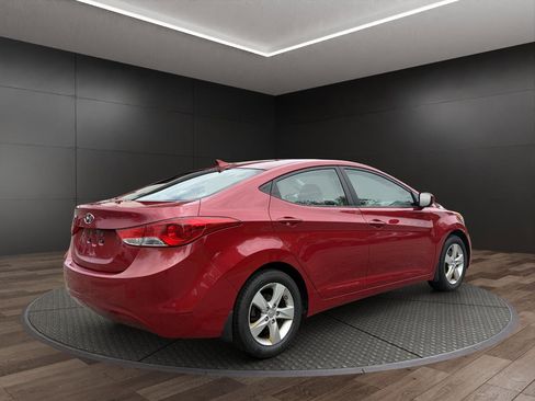 Used 2013 Hyundai Elantra GLS w/ Preferred Pkg FWD image 8
