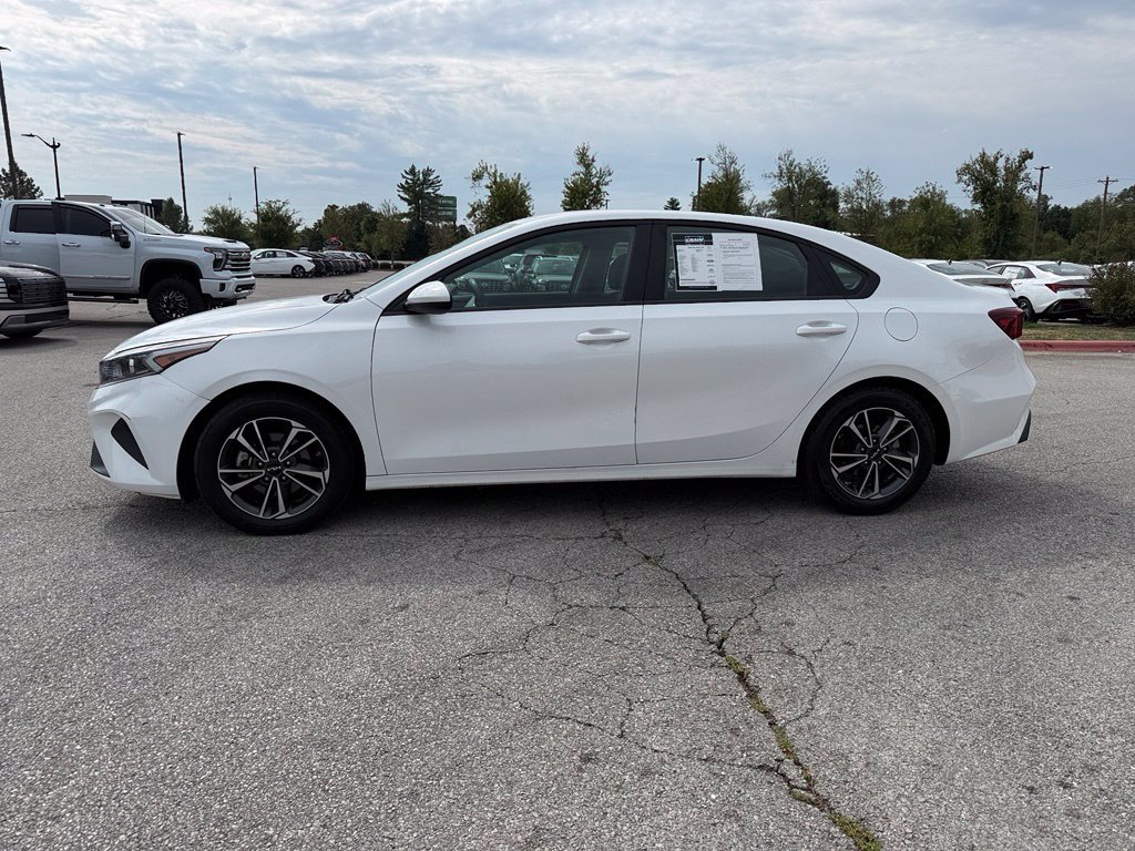 Used 2024 Kia Forte LXS FWD image 4